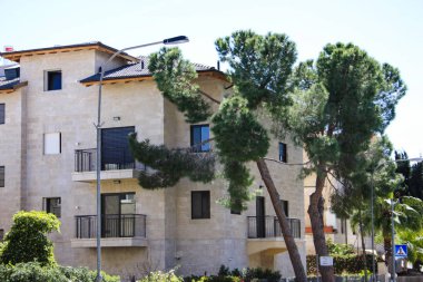 Ha Palmah sokak Katamon alan Kudüs İsrail Mart 14-2018 öğlen binada görünümünü