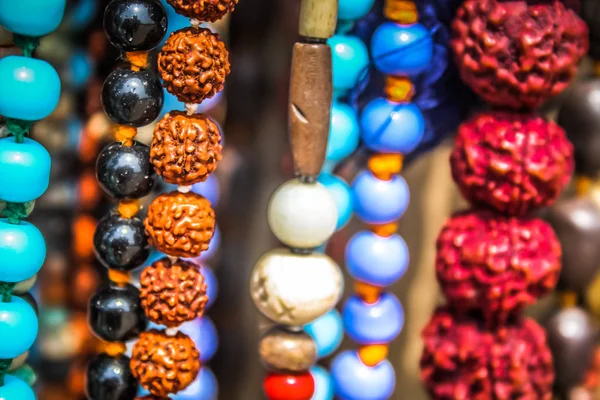 Zbliżenie Kolorowe Biżuterii Sprzedawane Plaży Południowych Indiach — Zdjęcie stockowe