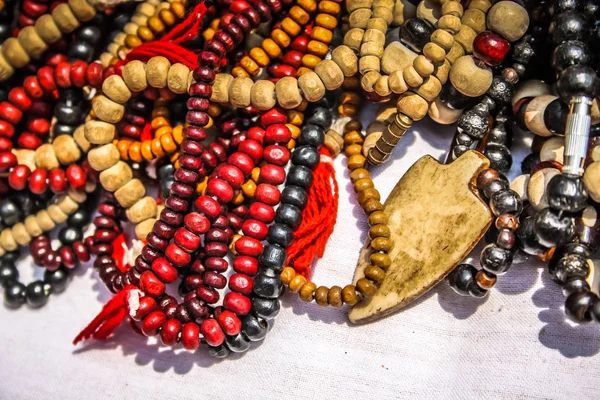 Närbild Färgglada Smycken Som Säljs Stranden Södra Indien — Stockfoto