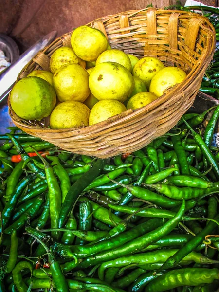 Close Vários Vegetais Vendidos Mercado Sul Índia — Fotografia de Stock