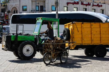 Kudüs İsrail 24 Nisan 2018 öğleden sonra Kudüs'ün eski şehri sokak ulaşım