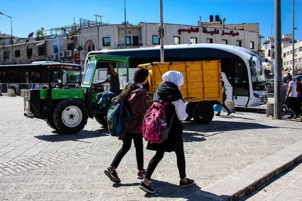 Jerusalén Israel Abril 2018 Transporte Calle Ciudad Vieja Jerusalén Tarde — Foto de Stock