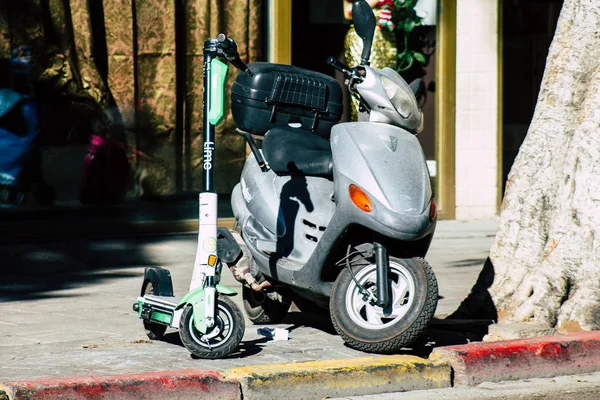 Tel Aviv Israel Dezembro 2019 Vista Uma Scooter Estacionada Nas — Fotografia de Stock