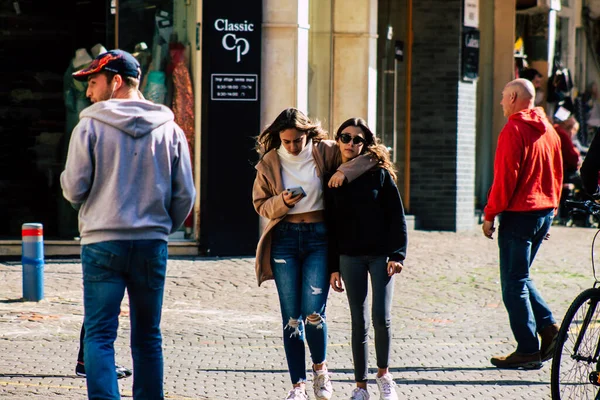 Tel Aviv Israel Febrero 2020 Vista Personas Identificadas Caminando Por — Foto de Stock