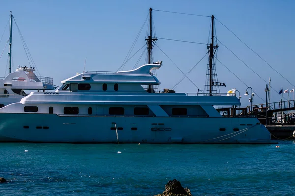 Paphos Chipre Março 2020 Vista Barcos Atracados Porto Paphos Tarde — Fotografia de Stock