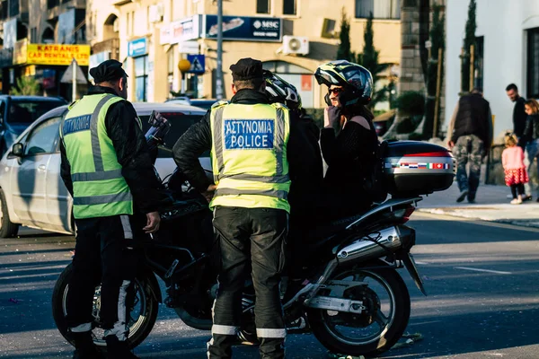 Paphos Kypr Března 2020 Pohled Policistu Ulicích Paphosu Odpoledne — Stock fotografie
