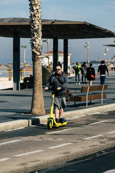 Tel Aviv Israel Febrero 2020 Vista Personas Identificadas Rodando Con —  Fotos de Stock