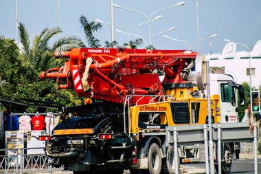 Paphos Kıbrıs Rum Kesimi 06 Mart 2020 Paphos 'taki şantiyeye giden bir kamyonun görüntüsü