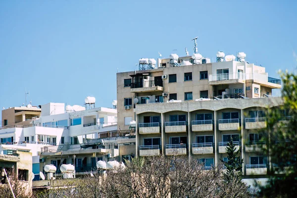 Paphos Chipre Março 2020 Vista Uma Fachada Edifício Nas Ruas — Fotografia de Stock
