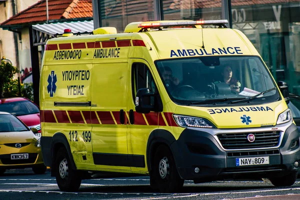 Limassol Cipro Marzo 2020 Veduta Una Tradizionale Ambulanza Cipriota Che — Foto Stock