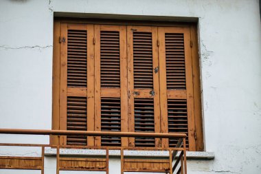 Paphos Kıbrıs Rum Kesimi 11 Mart 2020 Öğleden sonra Paphos sokaklarında bir binanın ön cephesi