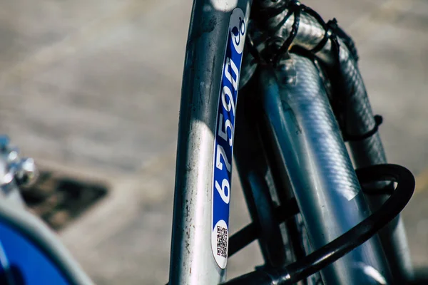 Limassol Chipre Marzo 2020 Vista Bicicleta Para Alquilar Estacionada Las —  Fotos de Stock