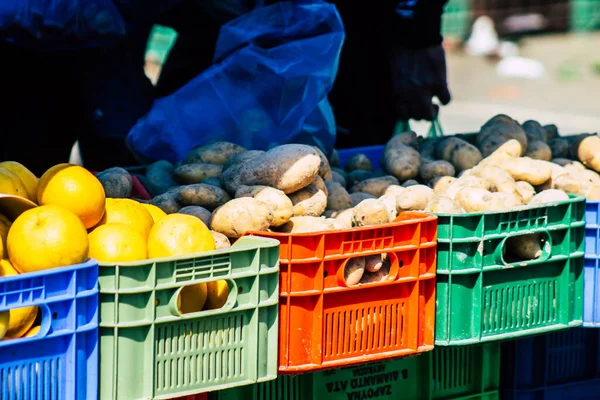 塞浦路斯利马索尔2020年3月14日查看利马索尔市场早上销售的各种蔬菜 — 图库照片