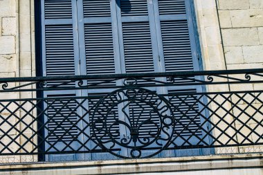 Limasol Kıbrıs Rum Kesimi 16 Mart 2020 Öğleden sonra Limasol sokaklarında bir binanın cephesinin görüntüsü