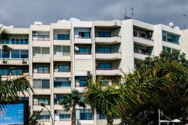 Limasol Kıbrıs Rum Kesimi 16 Mart 2020 Öğleden sonra Limasol sokaklarında bir binanın cephesinin görüntüsü