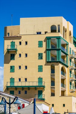 Limasol Kıbrıs Rum Kesimi 17 Mart 2020 Limasol limanındaki binaların görüntüsü