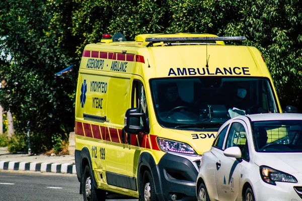 Limassol Cipro Marzo 2020 Veduta Una Tradizionale Ambulanza Cipriota Che — Foto Stock