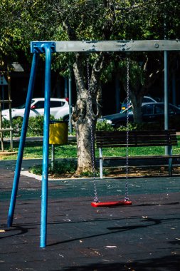 Limasol Kıbrıs Rum Kesimi 20 Mart 2020 Limasol kentinde Coronavirus salgını nedeniyle çocuksuz bir oyun parkı manzarası