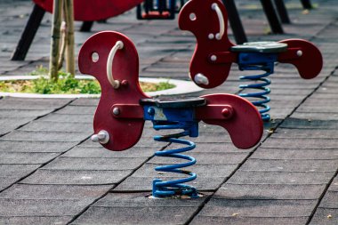 Limasol Kıbrıs Rum Kesimi 20 Mart 2020 Limasol kentinde Coronavirus salgını nedeniyle çocuksuz bir oyun parkı manzarası