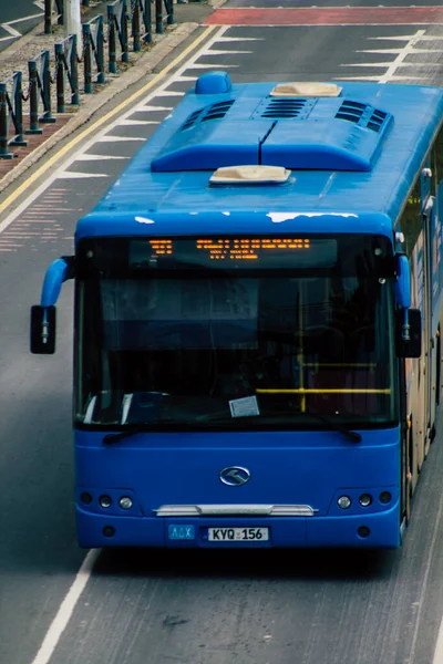 Limassol Chipre Marzo 2020 Vista Autobús Público Tradicional Rodando Las — Foto de Stock