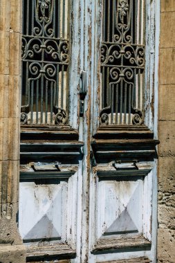 Limasol Kıbrıs Rum Kesimi 24 Mart 2020 Kıbrıs Rum Kesimi 'nin Limasol adasındaki eski bir evin cephesi