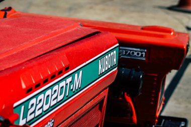 Kıbrıs Rum Kesimi, 24 Mart 2020 'de Kıbrıs Rum Kesimi' nin Limasol adasında park halindeki Kubota traktörüne yakın çekim