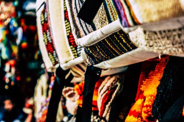 Kathmandu Nepal Eylül 01, 2018 Kathmandu sokaklarında satılan dekoratif nesnelerin kapatılması