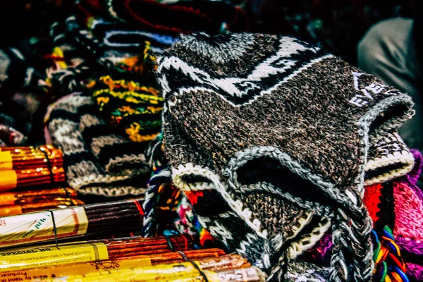 加德满都尼泊尔2018年9月1日加德满都街头销售的装饰品的包装 — 图库照片
