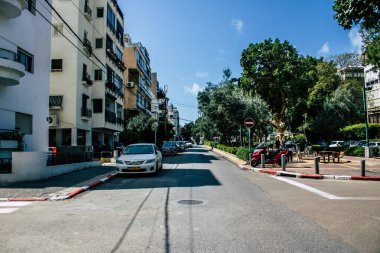 Tel Aviv İsrail 31 Mart 2020 'de Tel Aviv' in boş caddelerini Coronavirus 'un yayılmasını önlemek için nüfusun karantinası sırasında görüntüledi.
