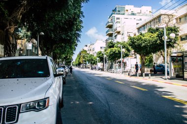 Tel Aviv İsrail 31 Mart 2020 'de Tel Aviv' in boş caddelerini Coronavirus 'un yayılmasını önlemek için nüfusun karantinası sırasında görüntüledi.