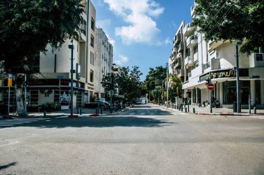 Tel Aviv İsrail 31 Mart 2020 'de Tel Aviv' in boş caddelerini Coronavirus 'un yayılmasını önlemek için nüfusun karantinası sırasında görüntüledi.