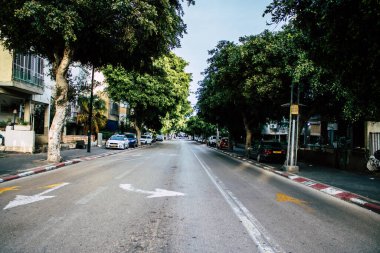Tel Aviv İsrail 31 Mart 2020 'de Tel Aviv' in boş caddelerini Coronavirus 'un yayılmasını önlemek için nüfusun karantinası sırasında görüntüledi.