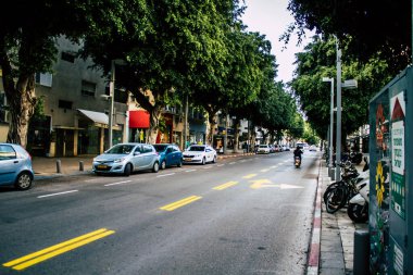 Tel Aviv İsrail 31 Mart 2020 'de Tel Aviv' in boş caddelerini Coronavirus 'un yayılmasını önlemek için nüfusun karantinası sırasında görüntüledi.