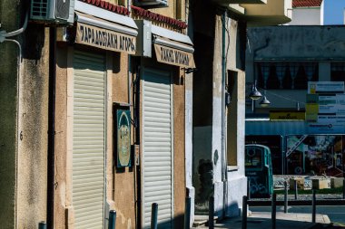 Limasol Kıbrıs Rum Kesimi 01 Nisan 2020. Kıbrıs Rum Kesimi 'nde Coronavirüs' ün yayılmasını önlemek için halkın karantinası sırasında Limasol 'un boş sokaklarının görüntüsü