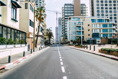 Tel Aviv İsrail 1 Nisan 2020 Coronavirus 'un yayılmasını önlemek için nüfusun karantinası sırasında Tel Aviv' in boş sokaklarının görüntüsü
