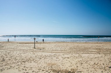 Tel Aviv İsrail, 2 Nisan 2020 'de Tel Aviv' in boş plajlarını koronavirüsün yayılmasını önlemek için karantinaya aldı.