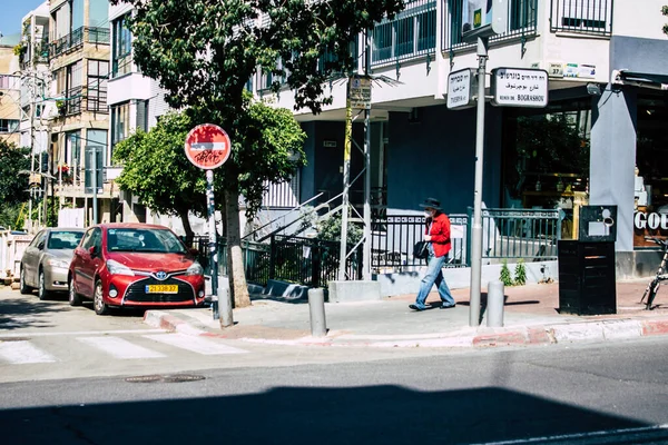 Tel Aviv Israel Abril 2020 Vista Pessoas Não Identificadas Andando — Fotografia de Stock