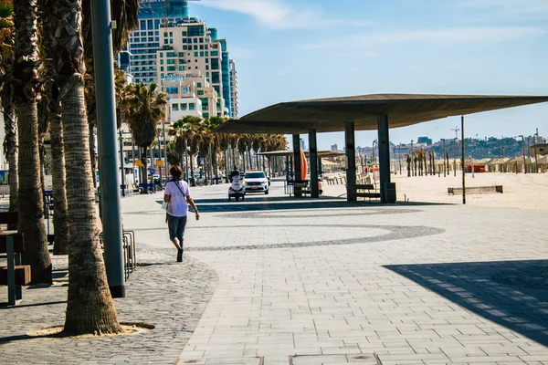 Tel Aviv Israel Abril 2020 Vista Personas Identificadas Caminando Frente — Foto de Stock