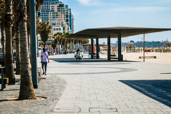 Tel Aviv Israel April 2020 View Unidentified People Walking Front — Stock Photo, Image