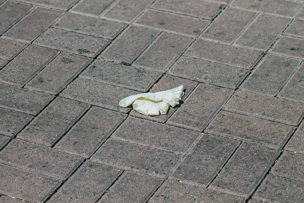 Limassol Zypern April 2020 Blick Auf Einen Schmutzigen Handschuh Den — Stockfoto