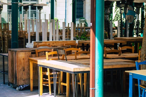 Лимассол Кипр Апреля 2020 Вид Различные Стулья Столы Ресторанов Закрытых — стоковое фото