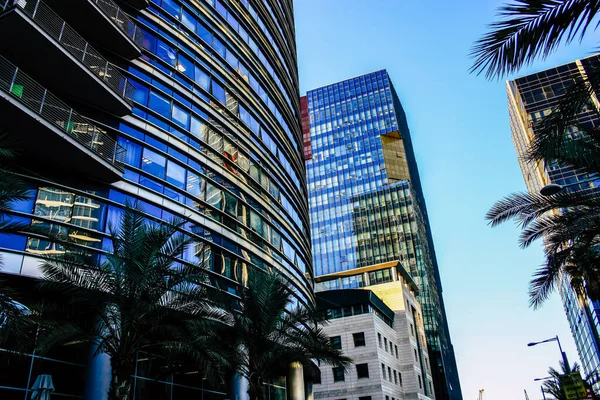 Tel Aviv Israel Ledna 2018 Pohled Fasádu Moderní Budovy Ulicích — Stock fotografie