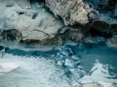 Ölü Deniz İsrail 21 Nisan 2018, İsrail 'deki Ölü Deniz' den kristal tuza yakın çekim