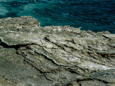 Ölü Deniz İsrail 21 Nisan 2018, İsrail 'deki Ölü Deniz' den kristal tuza yakın çekim