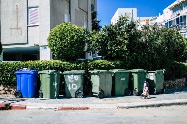 Tel Aviv İsrail, 12 Nisan 2020. Coronavirüs 'ün yayılmasını önlemek için halkın karantinası sırasında Tel Aviv' in boş caddelerine bakınız.