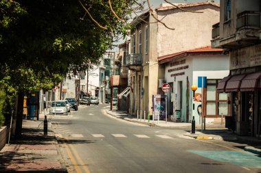 Kıbrıs Rum Kesimi 16 Nisan 2020, Kıbrıs Rum Kesimi 'nde Coronavirüs' ün yayılmasını önlemek için halkın karantinası sırasında Limasol 'un boş sokaklarının görüntüsü