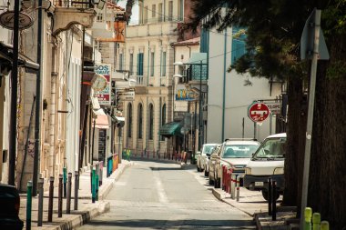 Kıbrıs Rum Kesimi 16 Nisan 2020, Kıbrıs Rum Kesimi 'nde Coronavirüs' ün yayılmasını önlemek için halkın karantinası sırasında Limasol 'un boş sokaklarının görüntüsü