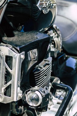 Kıbrıs Rum Kesimi 18 Nisan 2020 'de Kıbrıs Rum Kesimi' nin Limasol adasında park halindeki Honda X4 motorsikletine yakın çekim