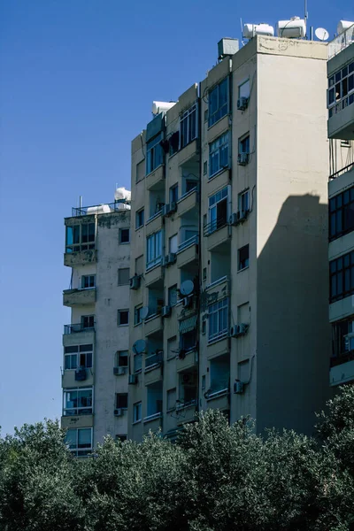 Limassol Chipre Abril 2020 Vista Una Fachada Edificio Moderno Las — Foto de Stock