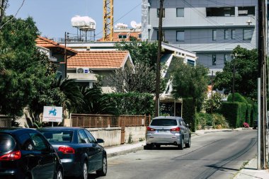 Kıbrıs Rum Kesimi 20 Nisan 2020, Kıbrıs Rum Kesimi 'nde Coronavirüs' ün yayılmasını önlemek için halkın karantinası sırasında boş Limasol caddesinin görüntüsü